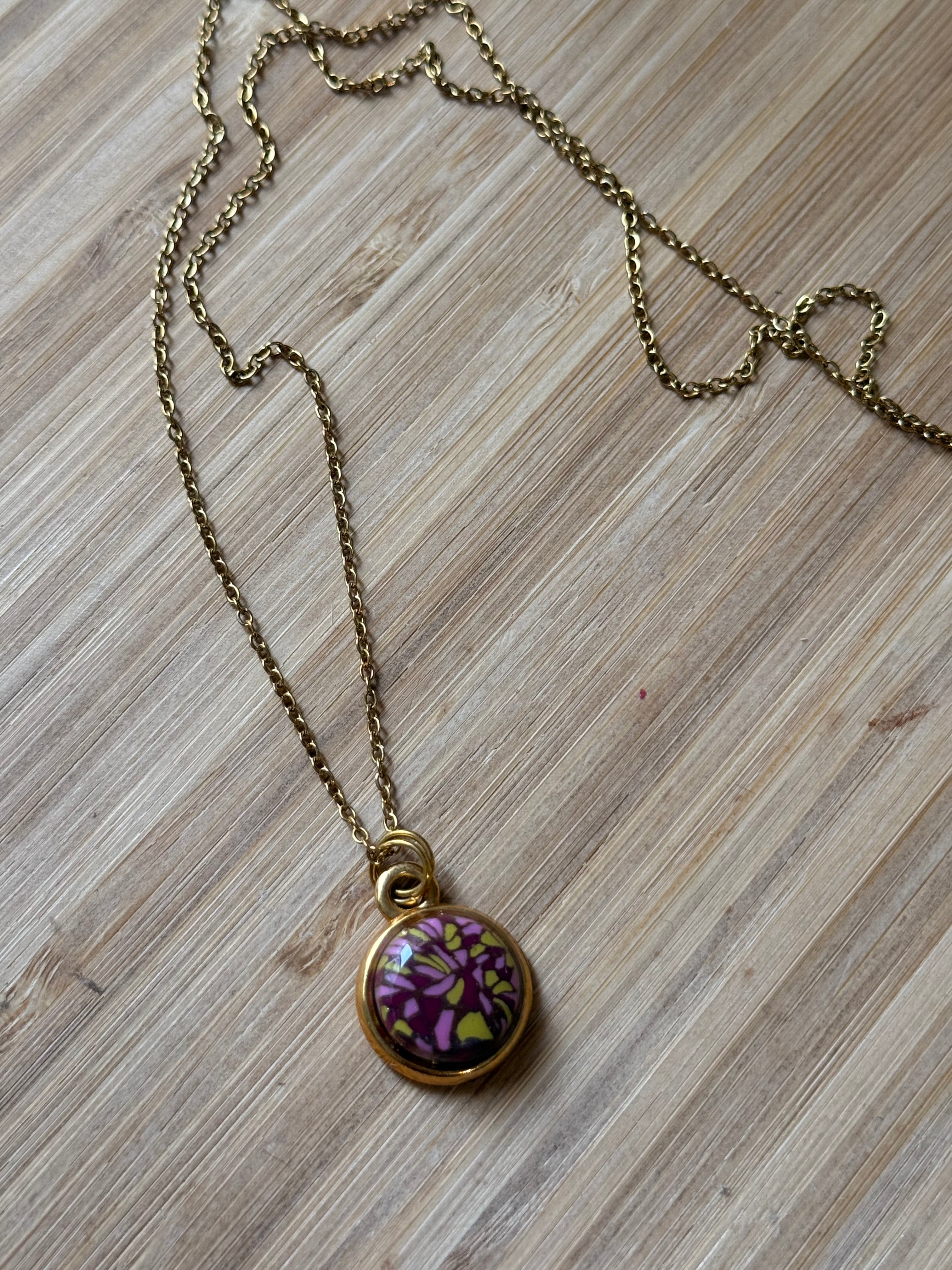 Colgante diseño unico de arcilla